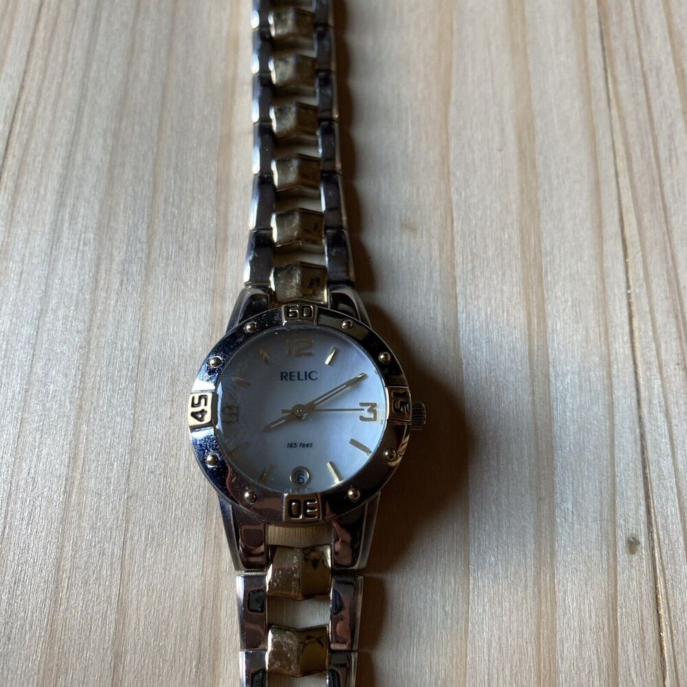 Vintage Relic Two Tone Ladies Watch MOP Dial With Date